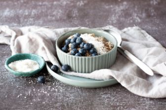 beleaf-global-recipes-teaserS-blueberrychiaovernightoats